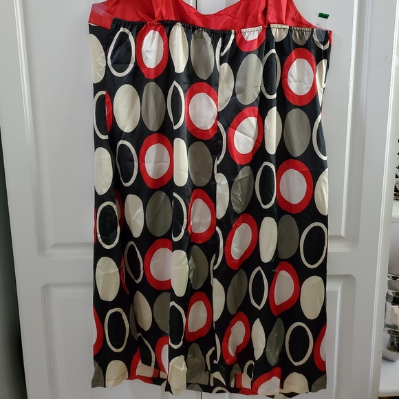 Plus size -Dress - Picture 8 of 8